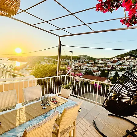 Sunny Elza 2 Apartment *